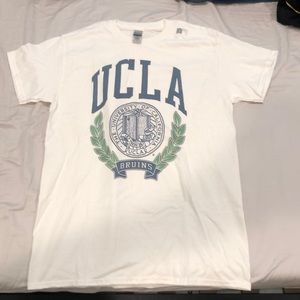 Ucla T shirt